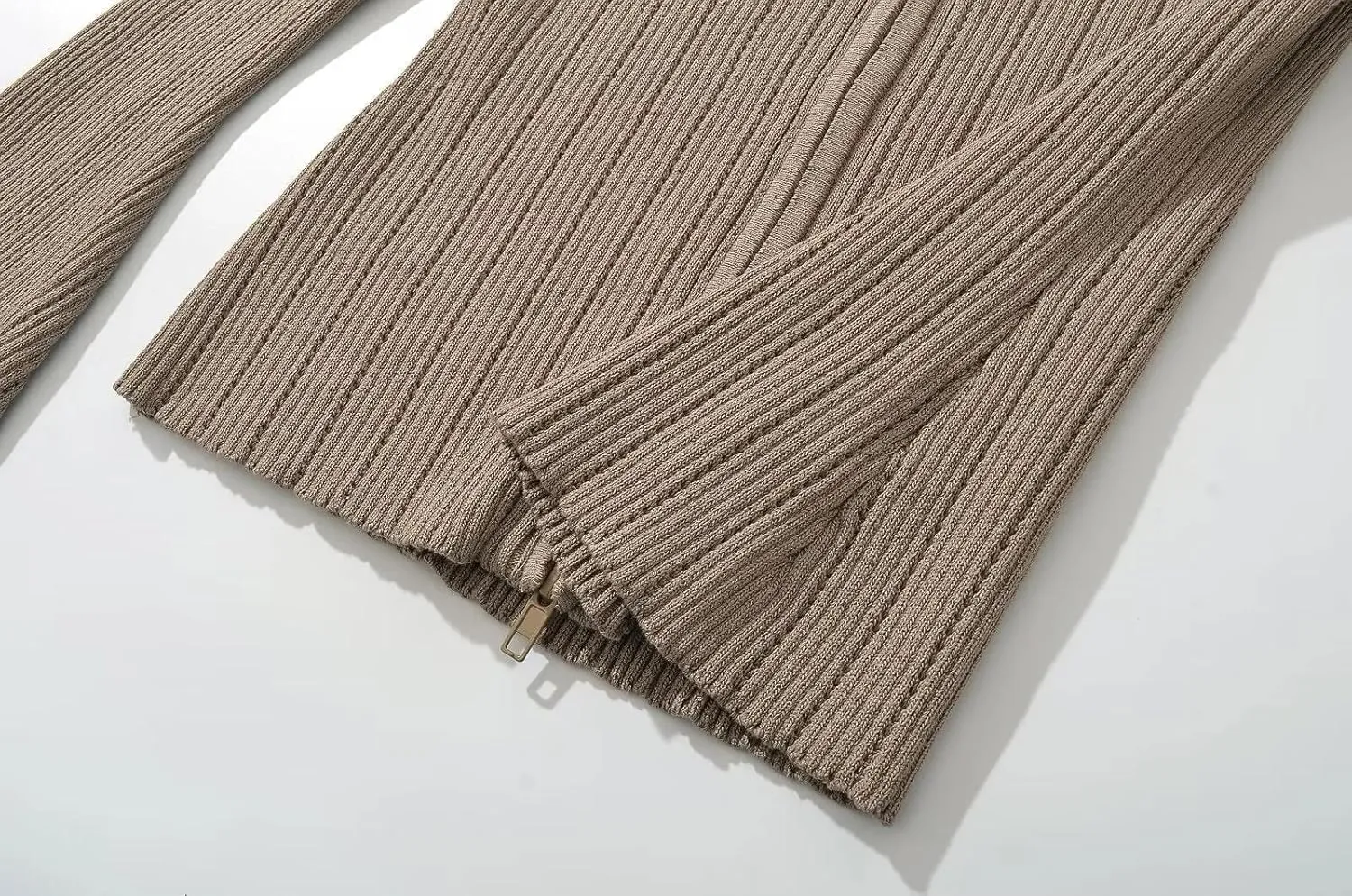 efvandoloe Spring Autumn Two Way Zipper Cardigans Women Knitted Slim Flare Sleeve Solid Color Sweaters